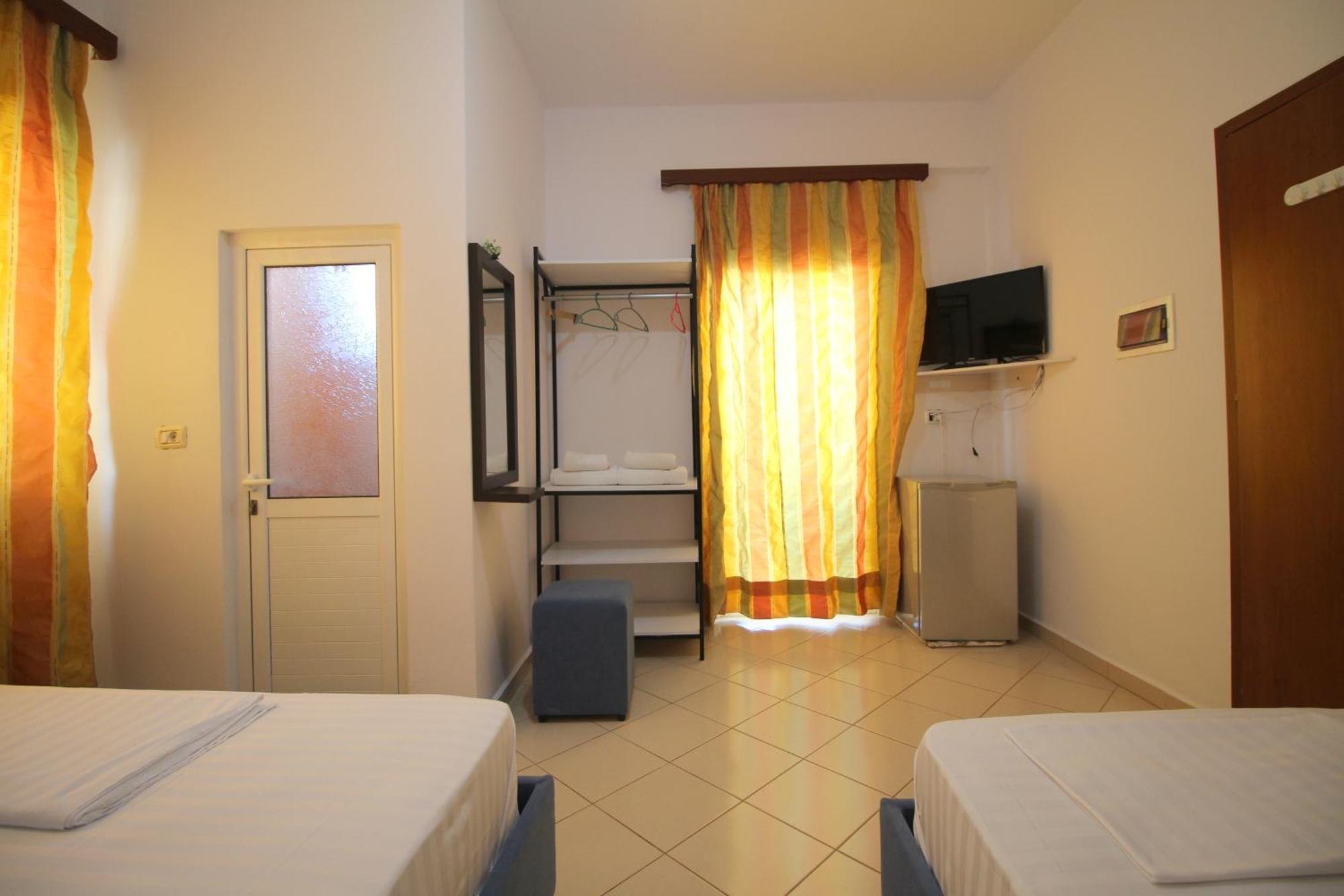 Lengu Holidays Houses Sarande Exterior photo