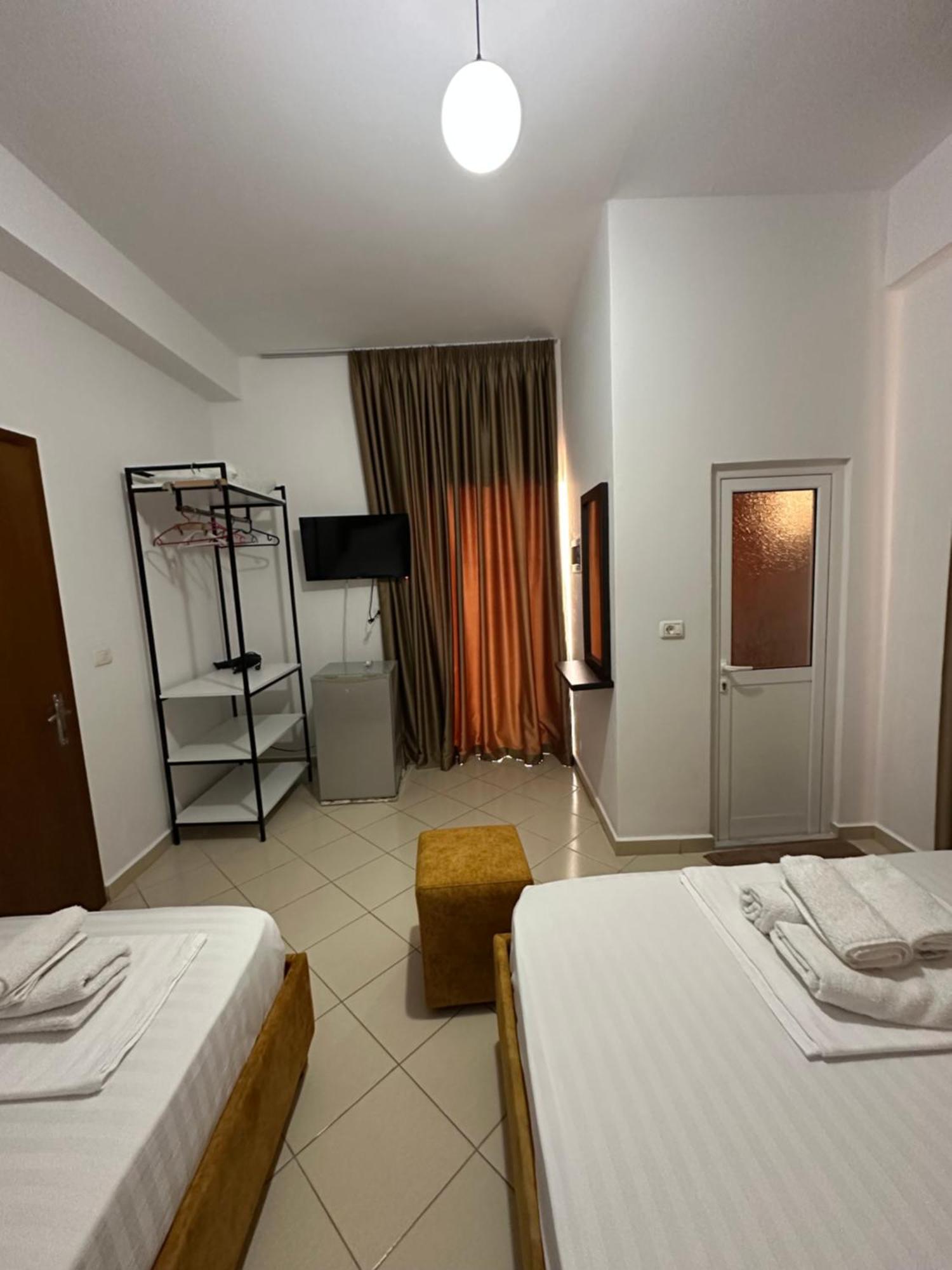 Lengu Holidays Houses Sarande Room photo